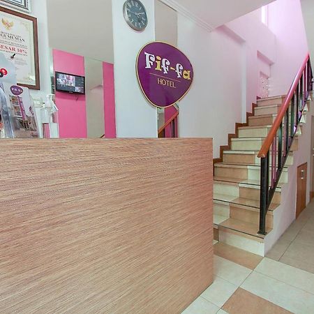 Urbanview Hotel Fiffa Kauman มะลัง ภายนอก รูปภาพ