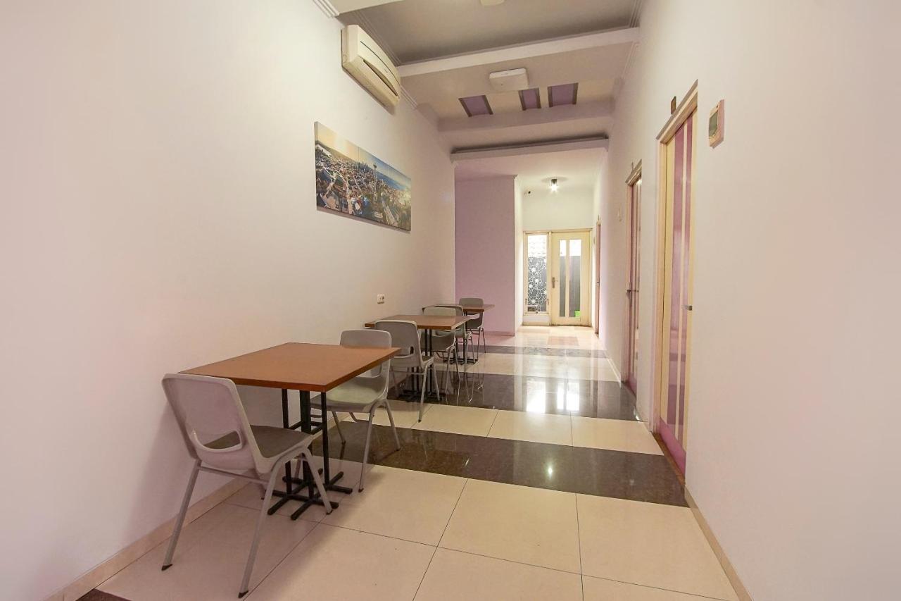 Urbanview Hotel Fiffa Kauman มะลัง ภายนอก รูปภาพ